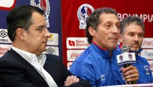 Rafa Villeda ha pedido respaldo total a Pedro Troglio y sus jugadores pese a la eliminación.